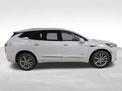 2023 Buick Enclave Avenir AWD photo 4