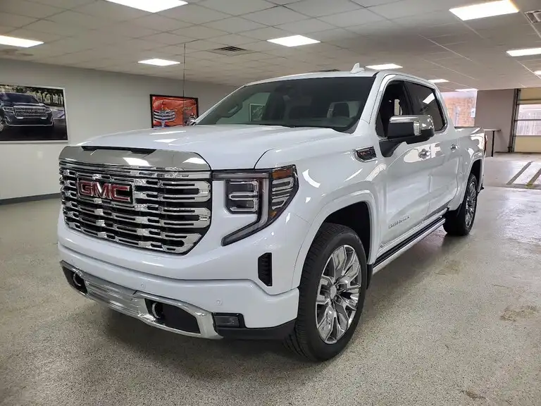 2026 GMC Sierra 4WD Crew Cab Short Box Denali's photo