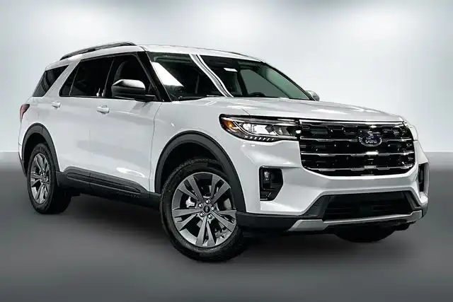 2026 Ford Explorer Active 4WD's photo