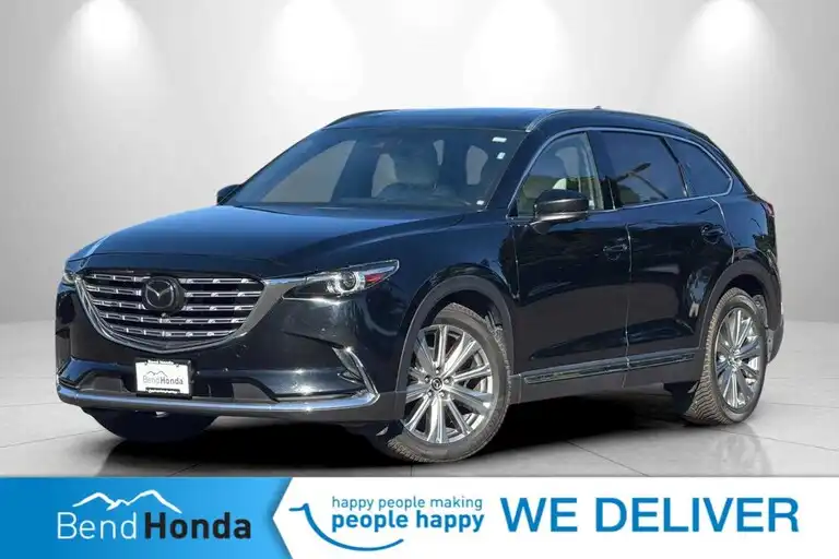 2022 Mazda CX-9 Signature AWD's photo