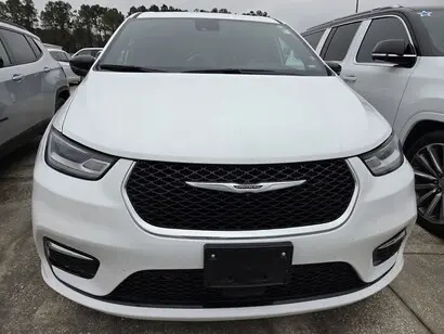 2025 Chrysler Pacifica Select photo 2