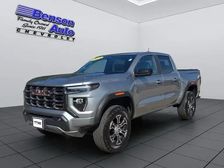 2023 GMC Canyon 4WD AT4 Crew Cab Short Box's photo