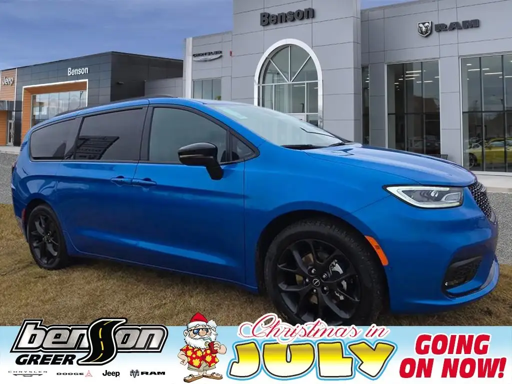 2026 Chrysler Pacifica Select photo 1