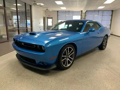2023 Dodge Challenger R/T photo 4