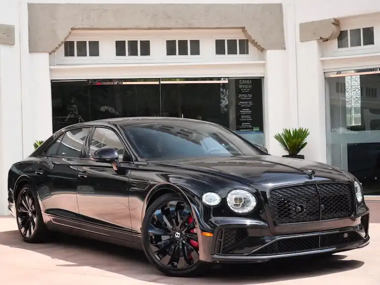 2026 Bentley Flying Spur's photo