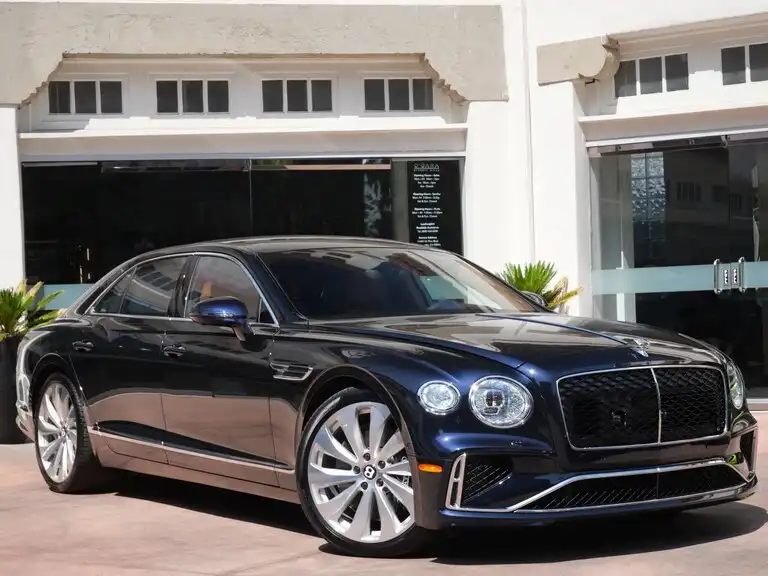 2026 Bentley Flying Spur's photo