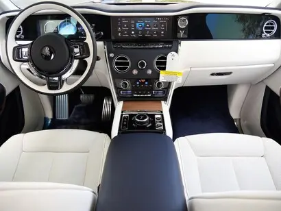 2027 Rolls-Royce Cullinan Base photo 4