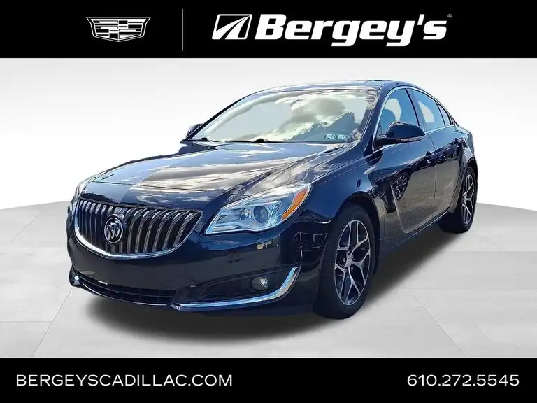 2017 Buick Regal Sport Touring's photo