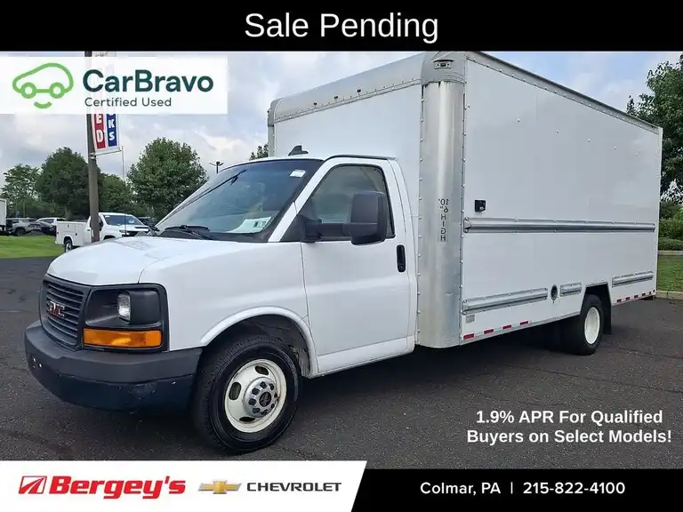 2017 GMC Savana 3500 177" WB's photo