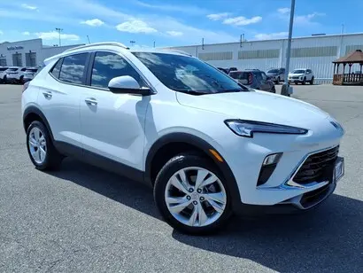 2026 Buick Encore GX Preferred AWD photo 2