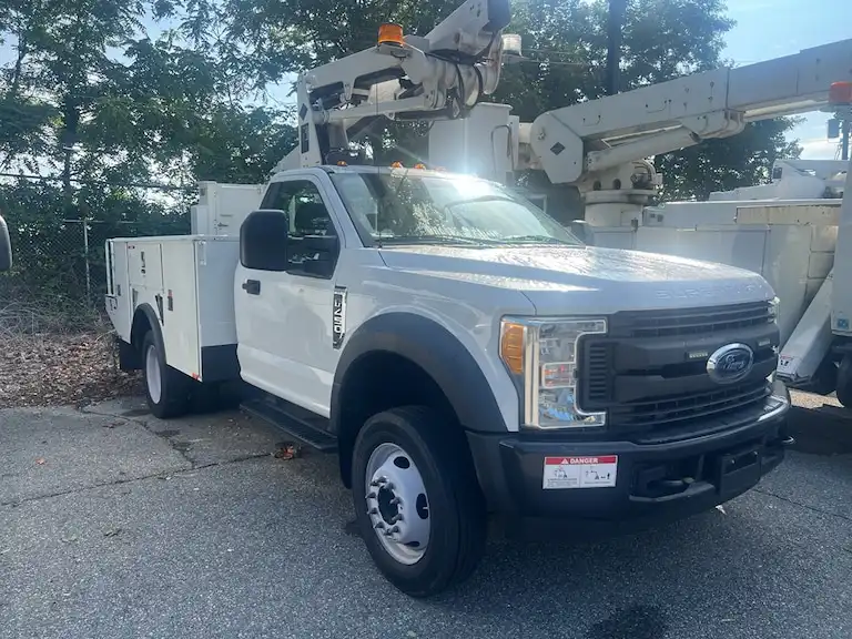2019 Ford F-450 XL Regular Cab 169-In DRW's photo