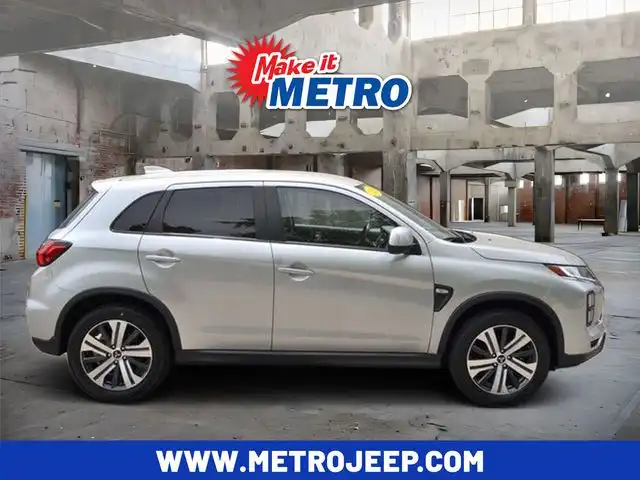 2025 Mitsubishi Outlander Sport 2.0 ES AWC CVT's photo