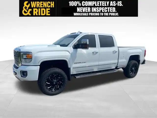 2018 GMC Sierra 4WD Crew Cab Standard Box Denali's photo