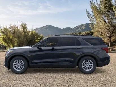 2026 Ford Explorer undefined photo 3