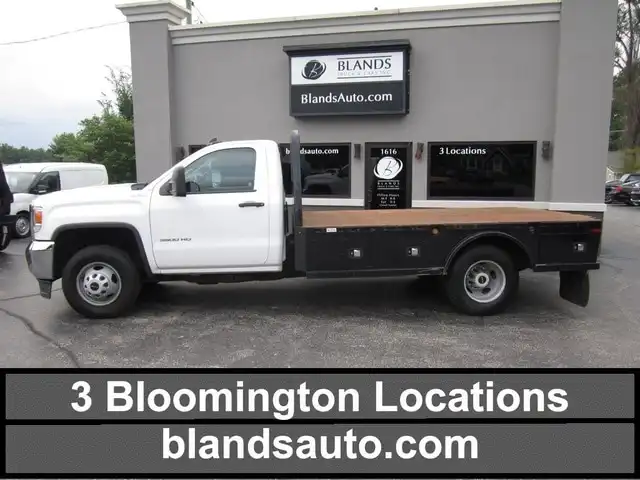 2018 GMC Sierra 4WD Regular Cab Chassis LWB's photo