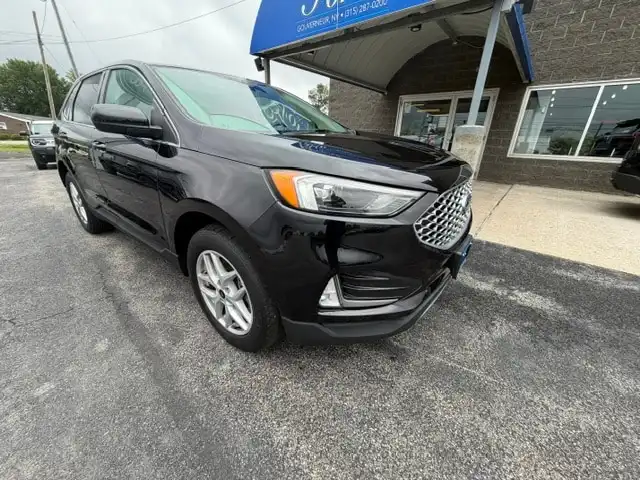 2023 Ford Edge SEL AWD's photo