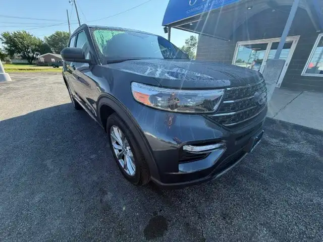 2024 Ford Explorer XLT 4WD's photo