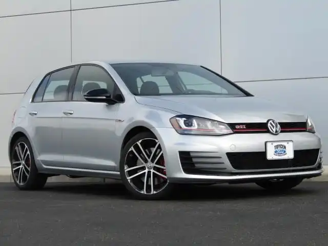 2017 Volkswagen Golf GTI 2.0T Sport 4-door DSG's photo