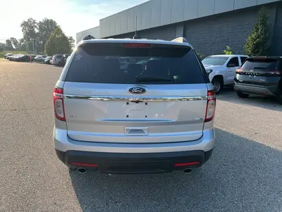 2013 Ford Explorer XLT 4WD photo 5