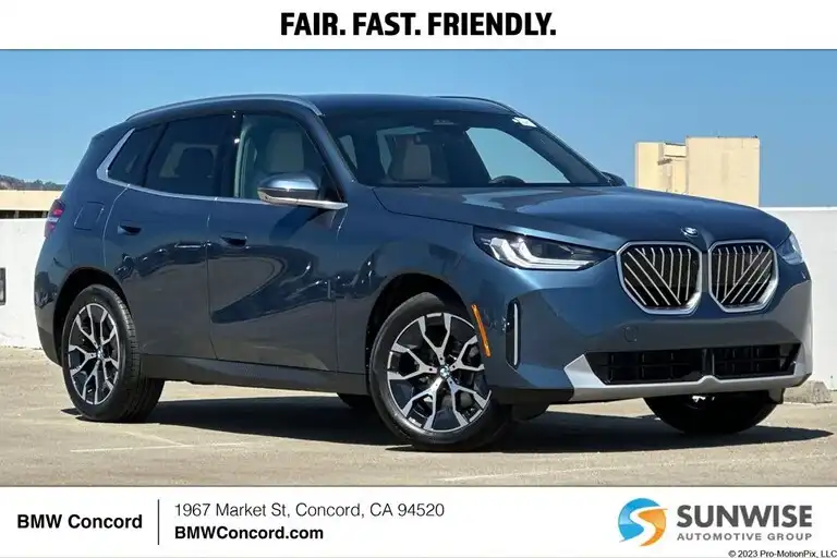 2026 BMW X3 30 XDRIVE's photo