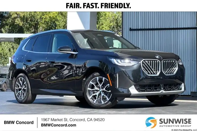 2025 BMW X3 30 XDRIVE's photo