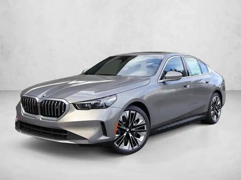 2027 BMW i5 xDrive40 Sedan's photo