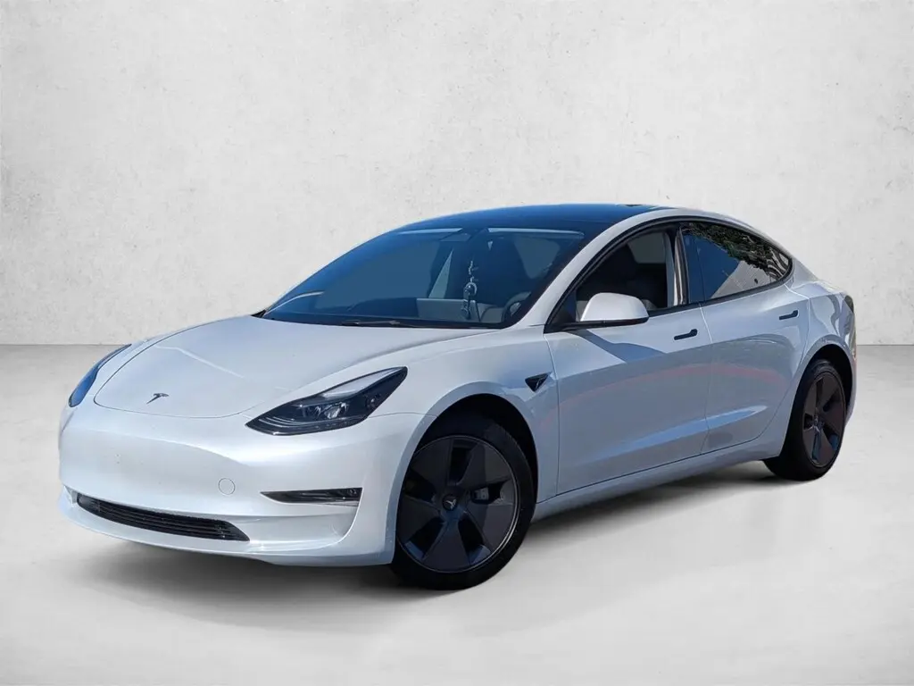 2023 Tesla Model 3 Long Range photo 1