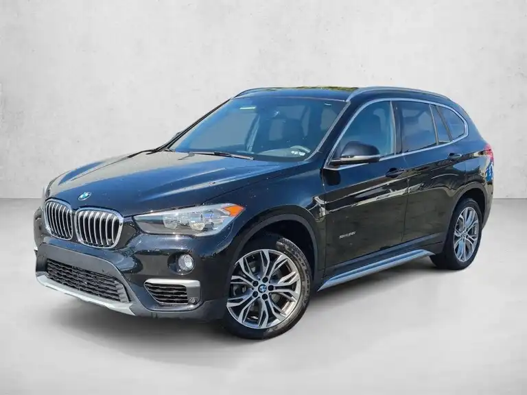 2017 BMW X1 sDrive28i's photo