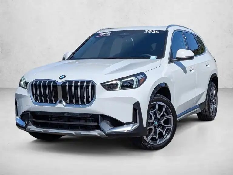 2025 BMW X1 xDrive28i's photo