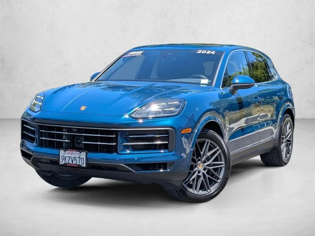2024 Porsche Cayenne Base photo 1