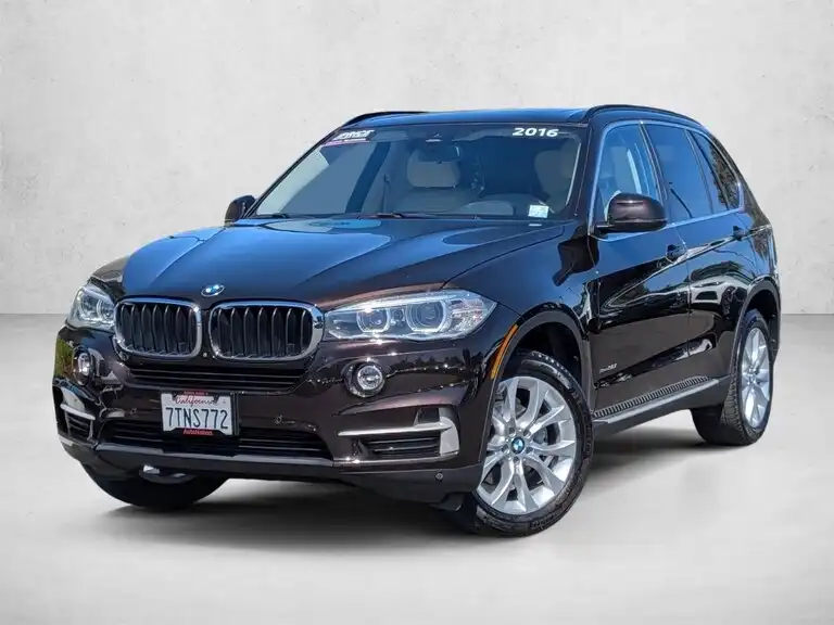 2016 BMW X5 xDrive35i's photo