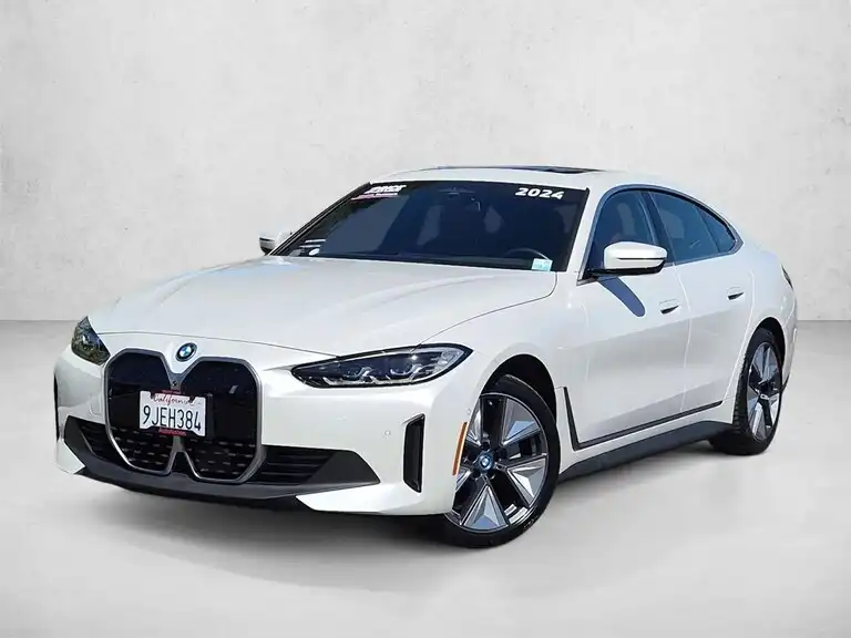 2024 BMW i4 eDrive40's photo