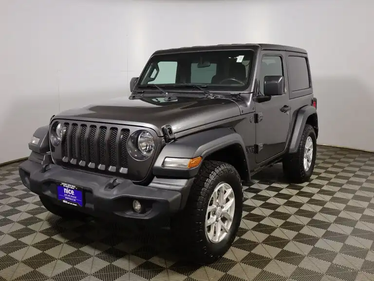 2023 Jeep Wrangler Sport S's photo
