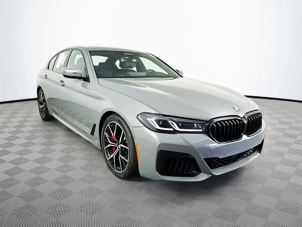 2021 BMW 5 Series M550i xDrive Sedan photo 1