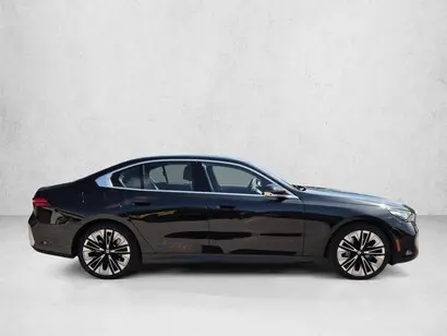 2026 BMW 5 Series 540i xDrive Sedan photo 4