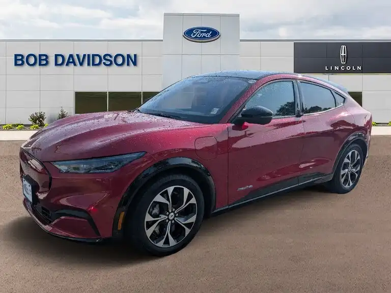 2023 Ford Mustang-Mach-e Premium's photo