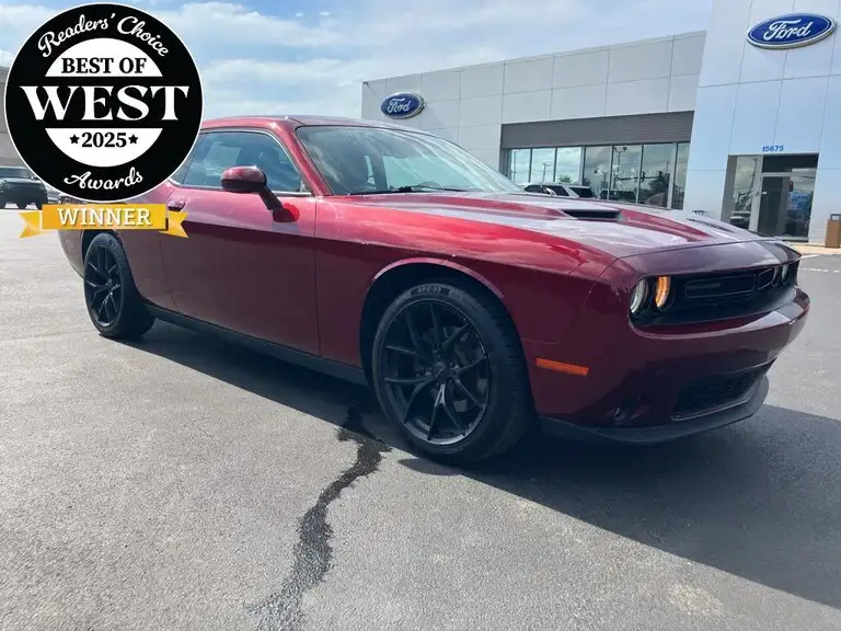 2018 Dodge Challenger SXT Plus's photo