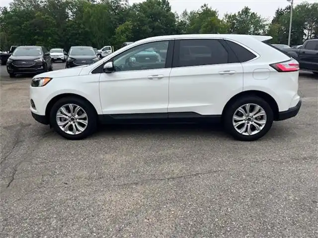 2022 Ford Edge Titanium AWD's photo