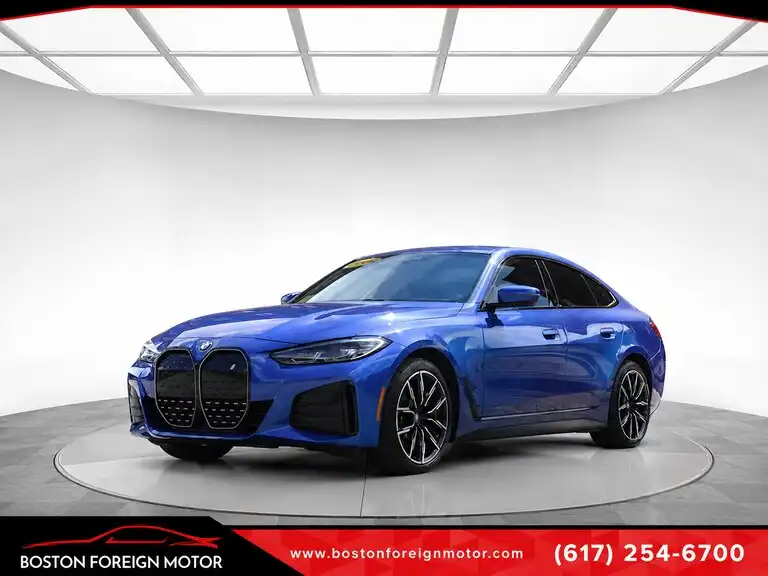 2024 BMW i4 xDrive40's photo