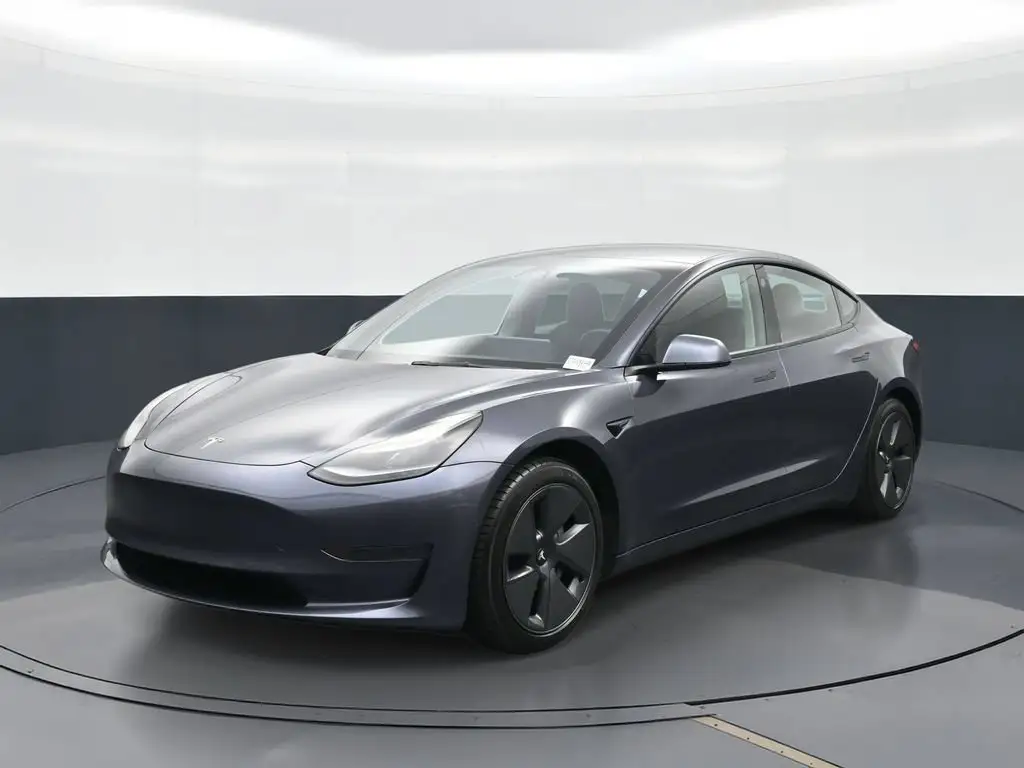 2021 Tesla Model 3 Standard Range Plus photo 1