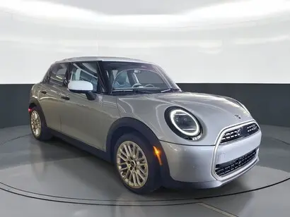 2026 MINI Hardtop undefined photo 2