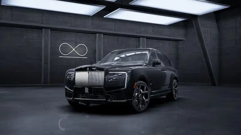 2027 Rolls-Royce Cullinan Black Badge's photo
