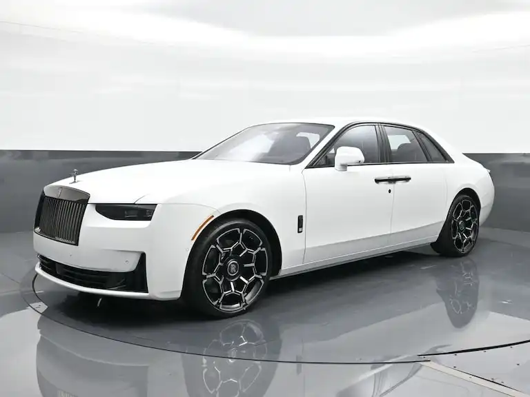 2027 Rolls-Royce Ghost Black Badge's photo