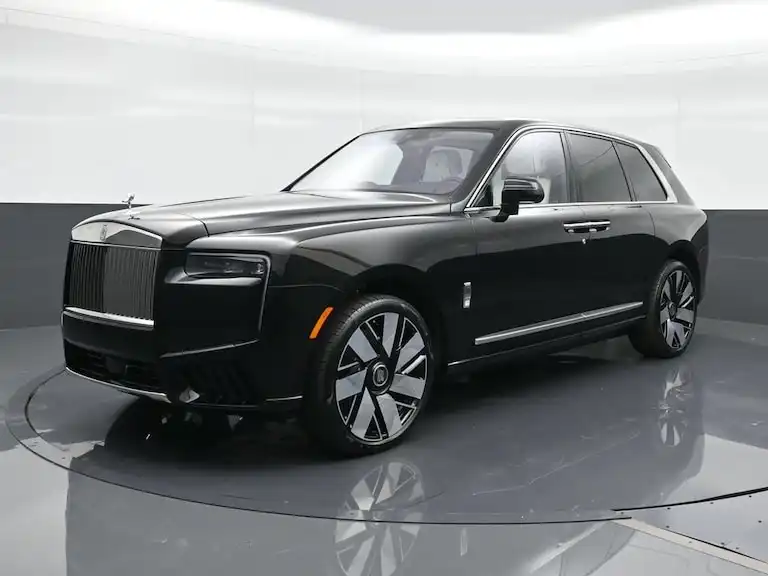2026 Rolls-Royce Cullinan Base's photo