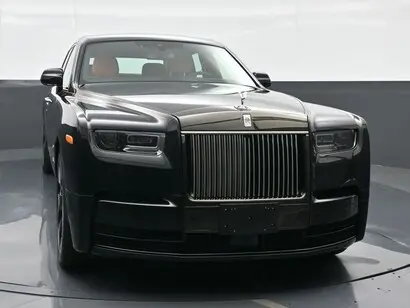 2027 Rolls-Royce Phantom Base photo 5