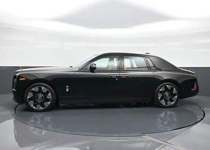2027 Rolls-Royce Phantom Base photo 3