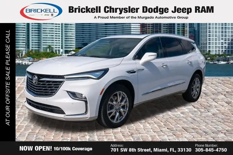 2023 Buick Enclave Essence's photo