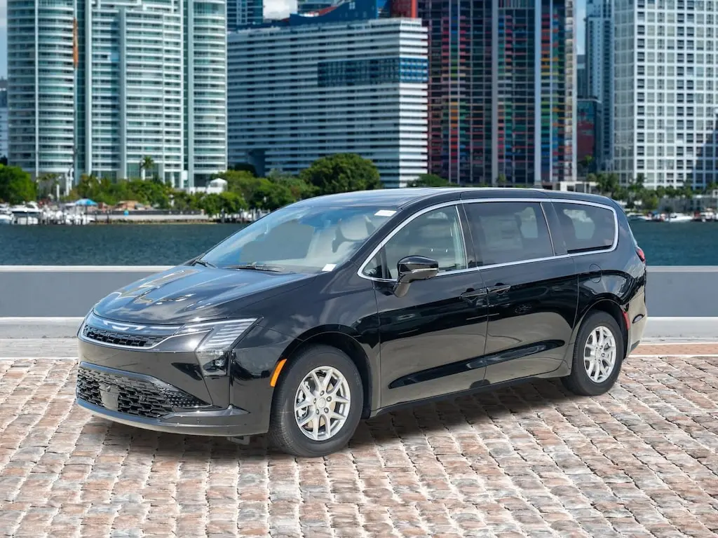 2027 Chrysler Pacifica Select photo 1