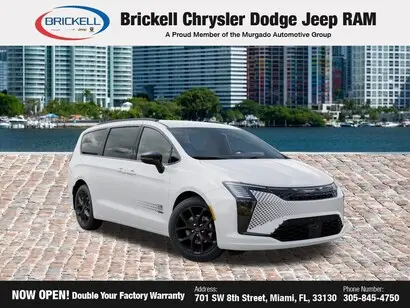 2027 Chrysler Pacifica Select photo 5