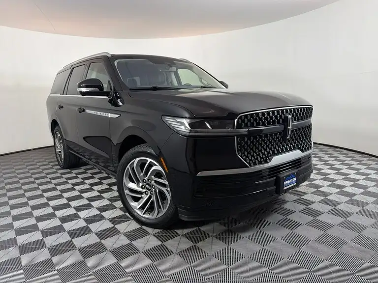2025 Lincoln Navigator Reserve 4WD's photo